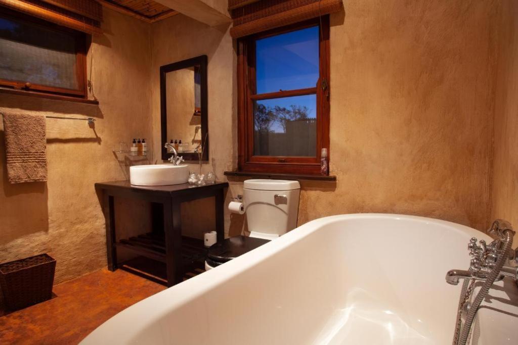 Gannabos Guest House Kleinvie Екстериор снимка